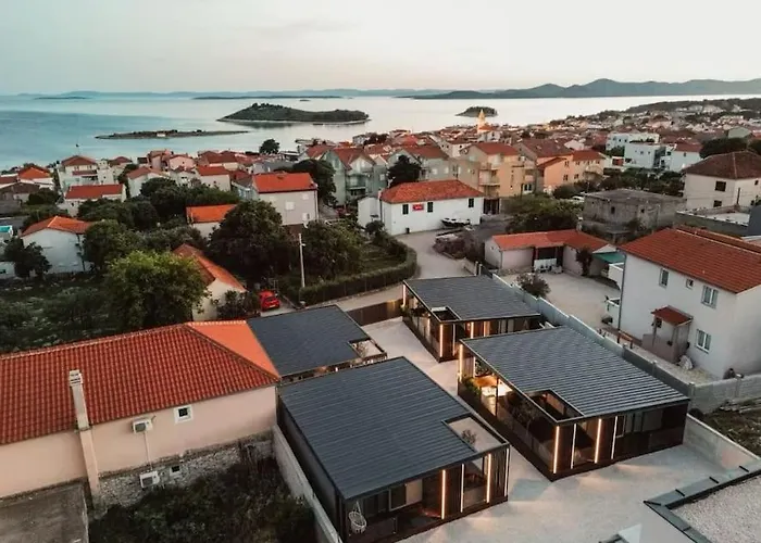 Wunderschoenes Luxus Tiny Haus Casa de Férias Pakoštane