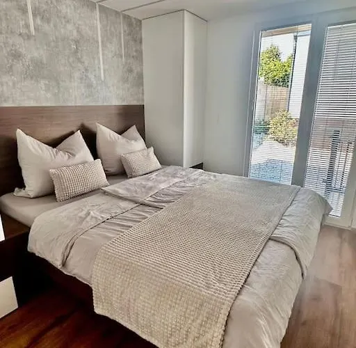 Casa de Férias Wunderschoenes Luxus Tiny Haus Pakoštane