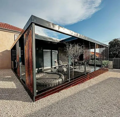 Wunderschoenes Luxus Tiny Haus * 파코스탄